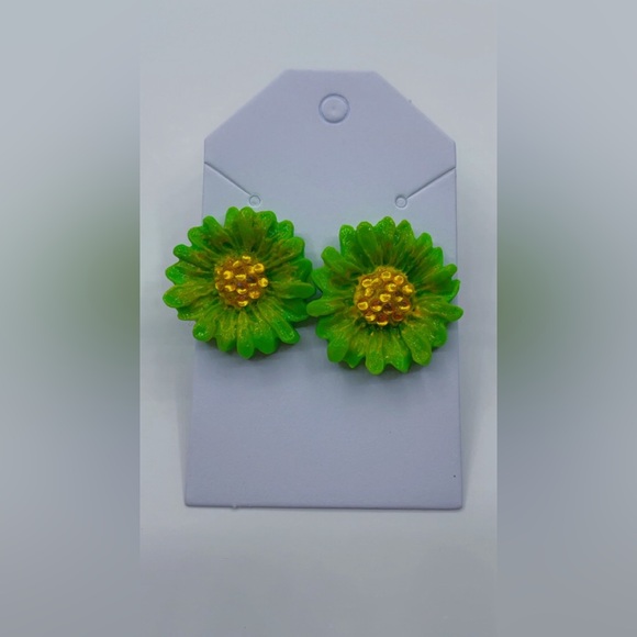 Earrings / Woman jewelry 👂Only For Posh show jewelry not listed - Picture 7 of 14